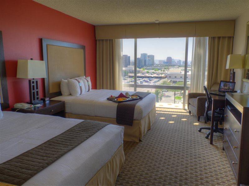 Holiday Inn Express & Suites Phoenix - Midtown, An Ihg Hotel Εξωτερικό φωτογραφία