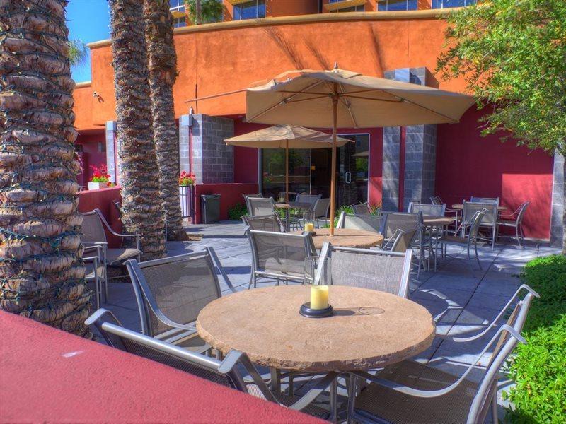 Holiday Inn Express & Suites Phoenix - Midtown, An Ihg Hotel Εξωτερικό φωτογραφία
